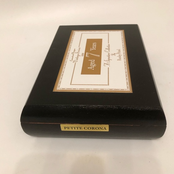 Rocky Patel Petit Corona Wooden Cigar Box - Picture 13 of 16